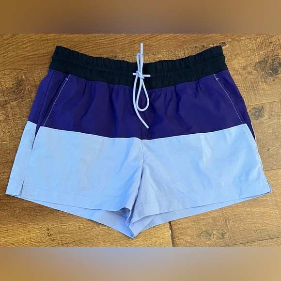 Athleta  Oahu colorblock shorts for Women
Size 10 - Picture 3 of 8
